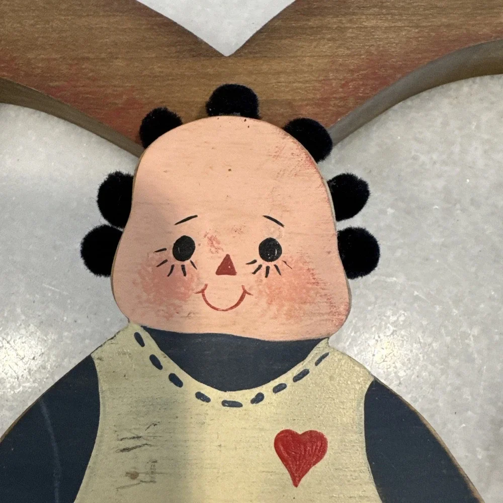 Vintage Folk Art Wood Wall Hanging Heart With Country Girl‎